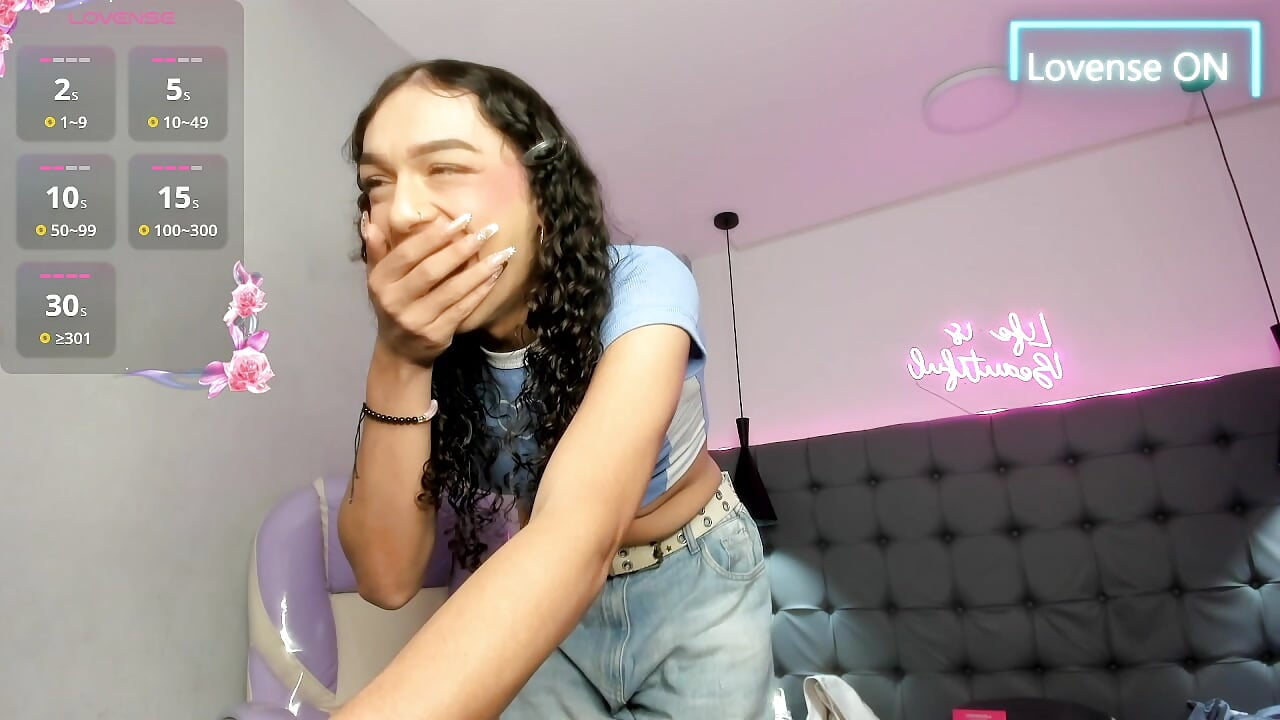 happy day – video od webkamerové modelky scarletcherry18