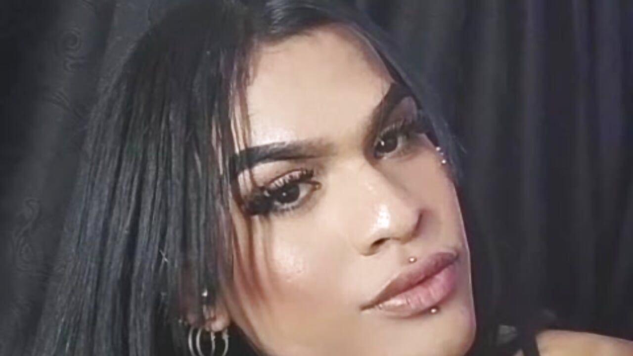 the eyes of your goddess - video by Dania-Thompson cam model