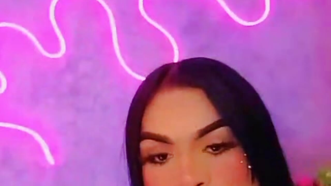 a bad girl for you - video by Dania-Thompson cam model