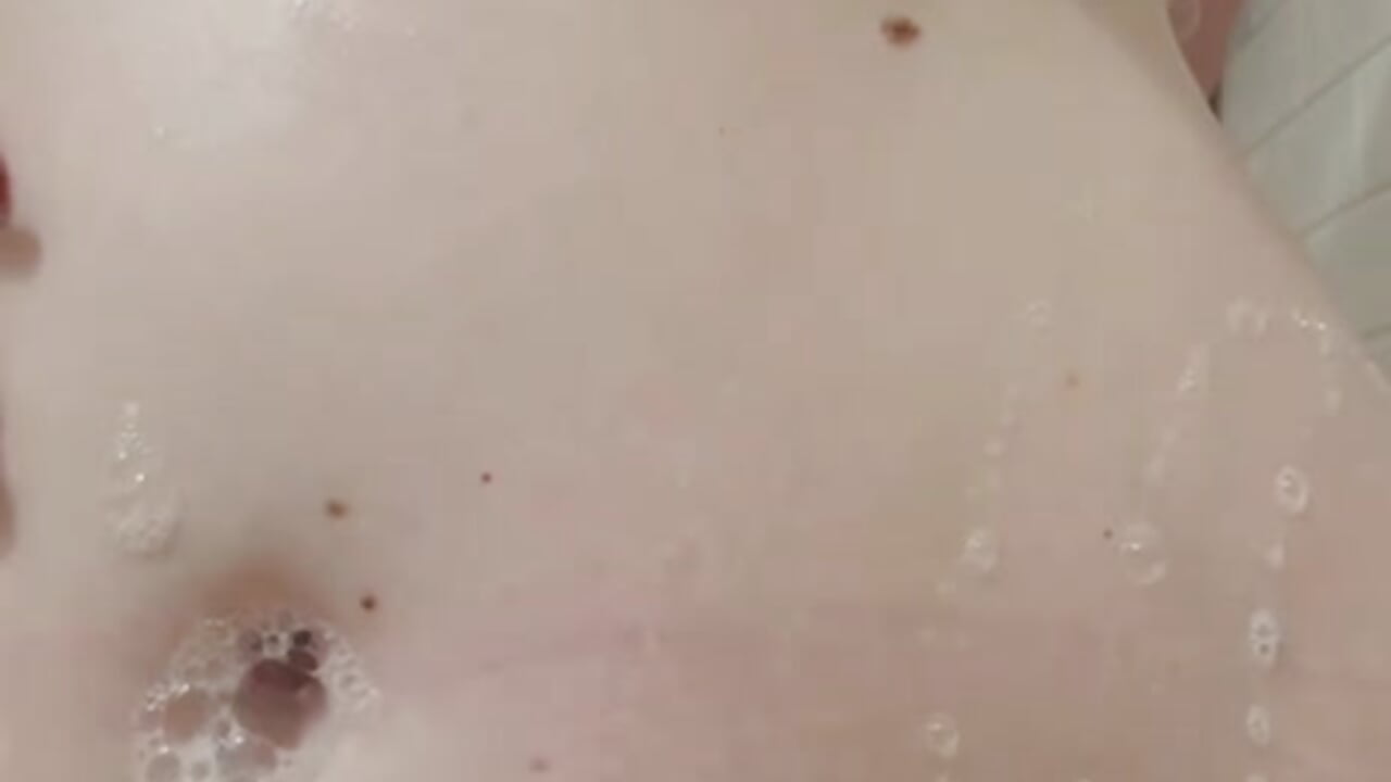 my hot tub is for you... - gvantca09-99 캠 모델의 동영상