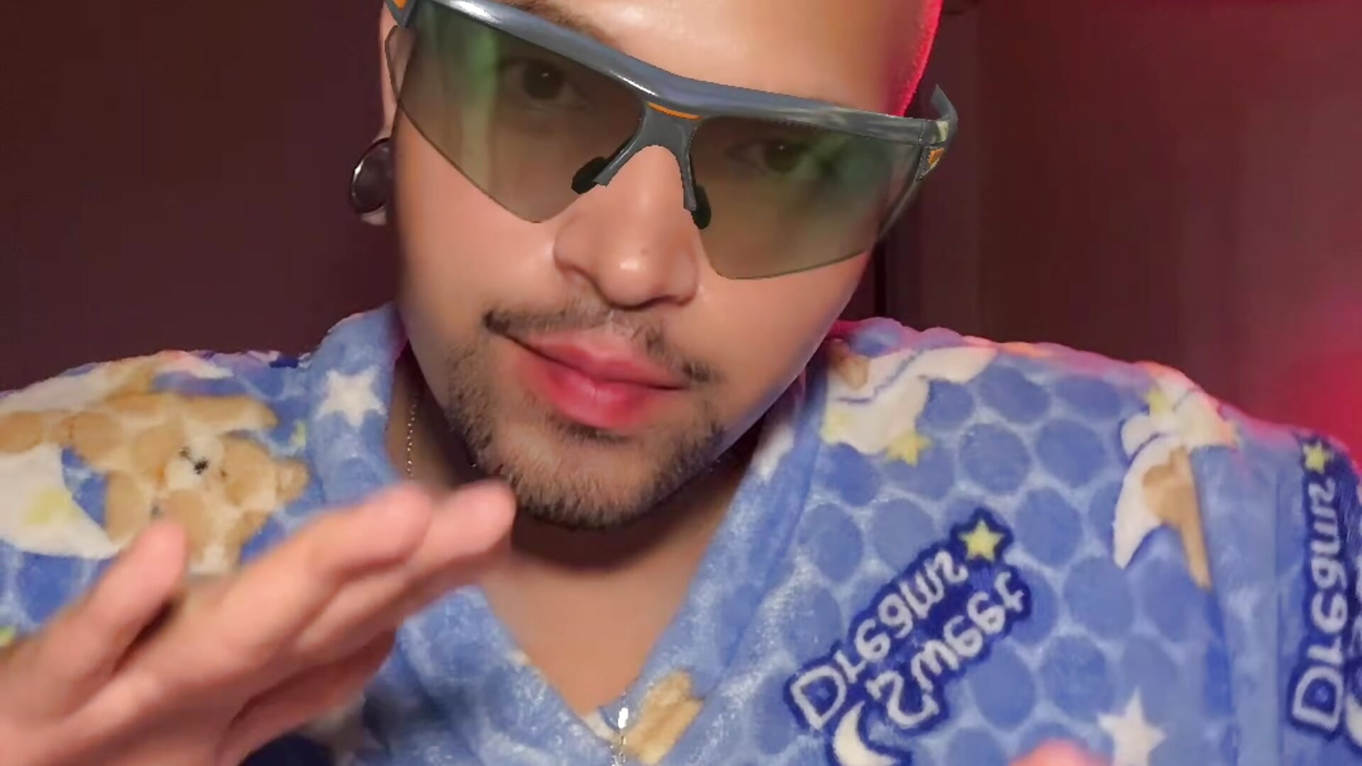 d04e1d2eaf6148aabc08800c58c9e713 - Liamm03主播的视频