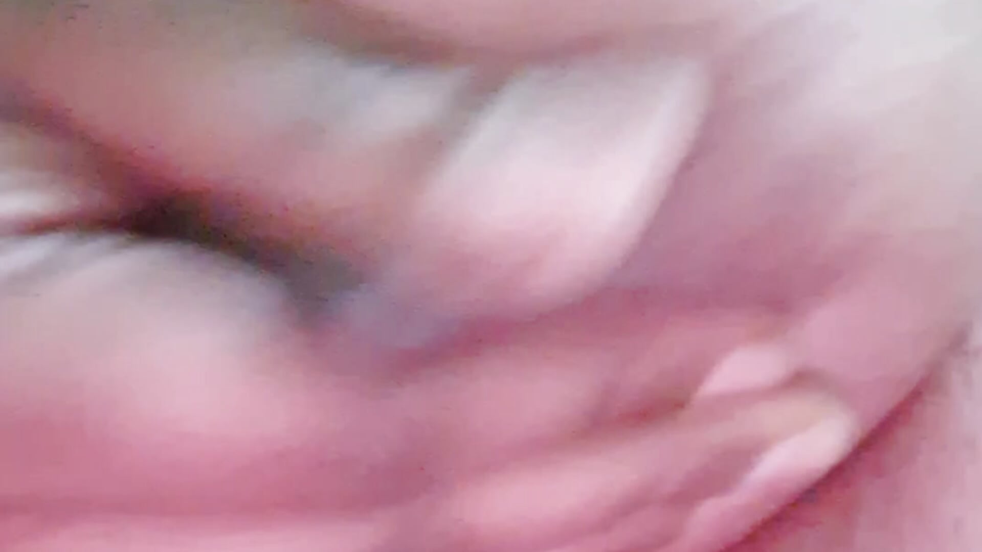 1000108749 – video od webkamerové modelky Queen_motto