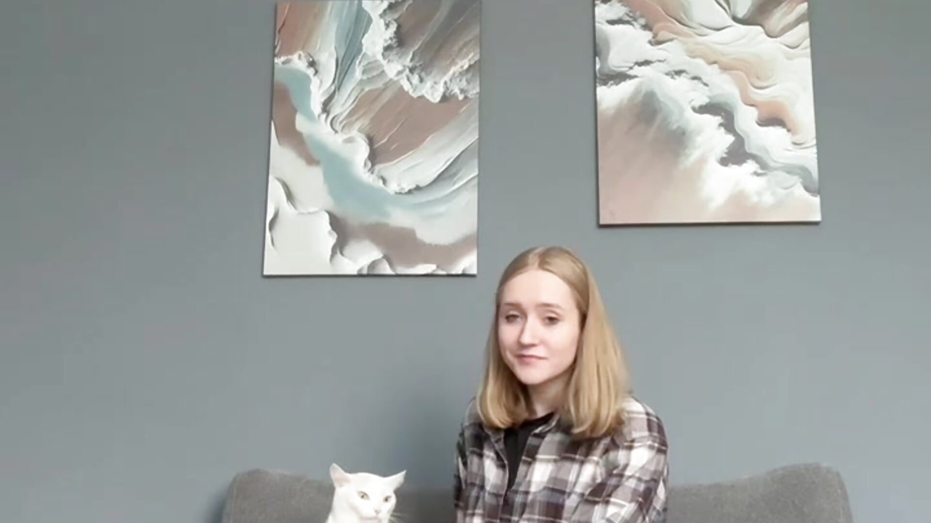me and cat hehe – video af DonnaCole cam-model
