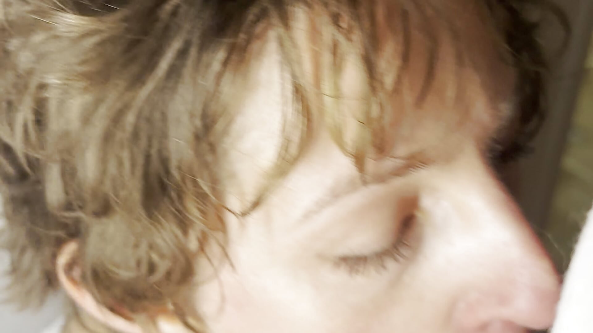 blowjob,deepthroat,gesichtsbesamung große Ladung 10min lange