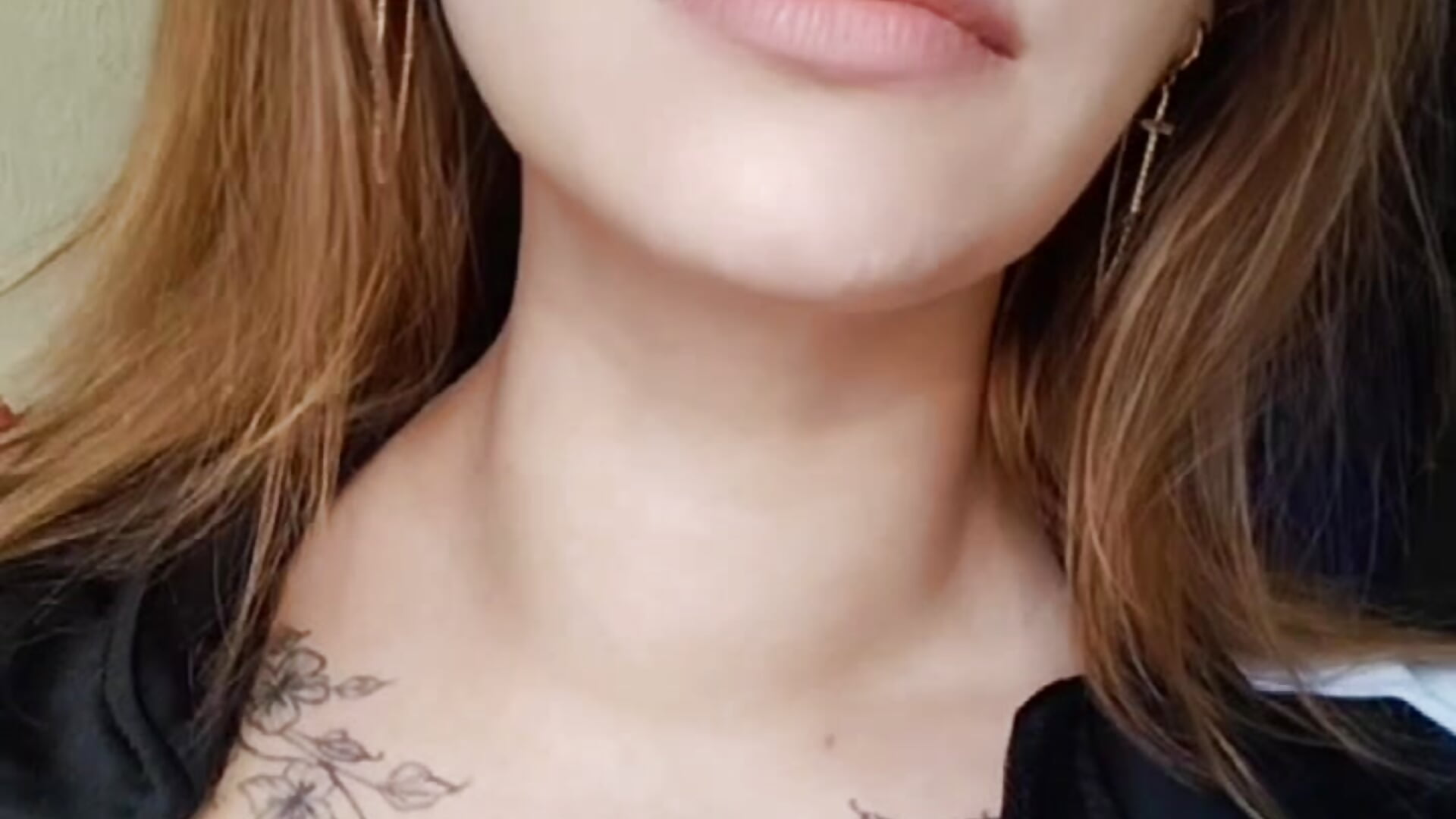 VID_20241106_183152_390 – video od webkamerové modelky Nikol_Xx