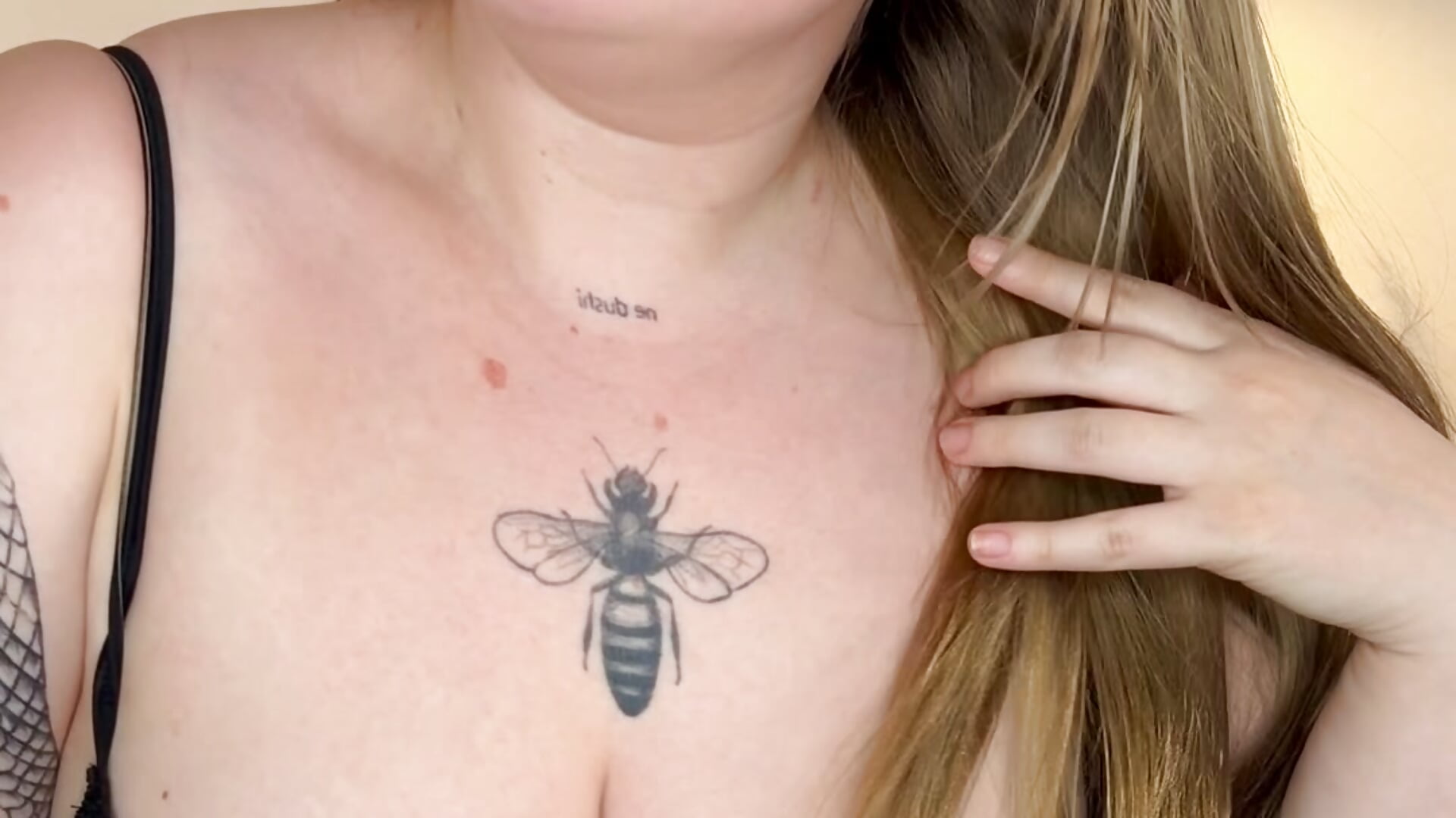 What inks Mommy got? – video od webkamerové modelky casey_robbinss