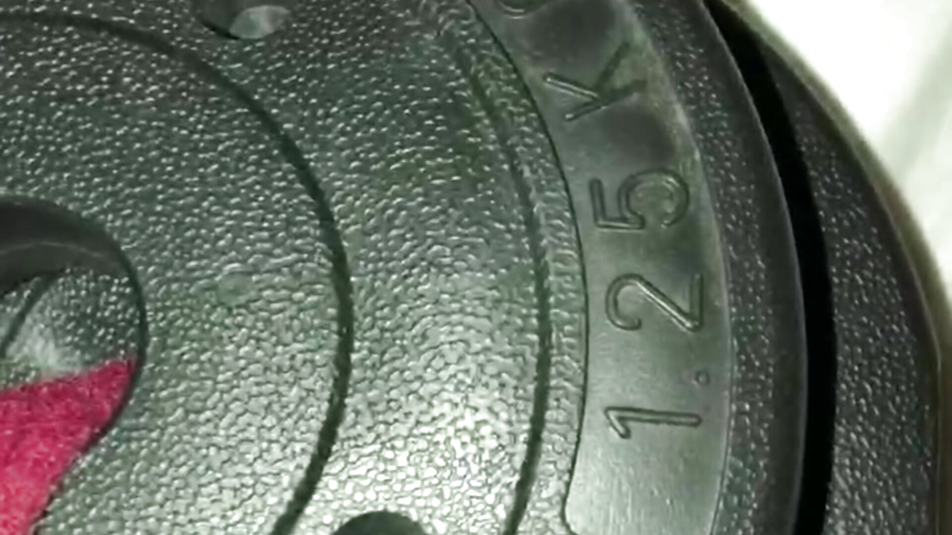 Weights on hanging on balls - video by Stuey75 cam model