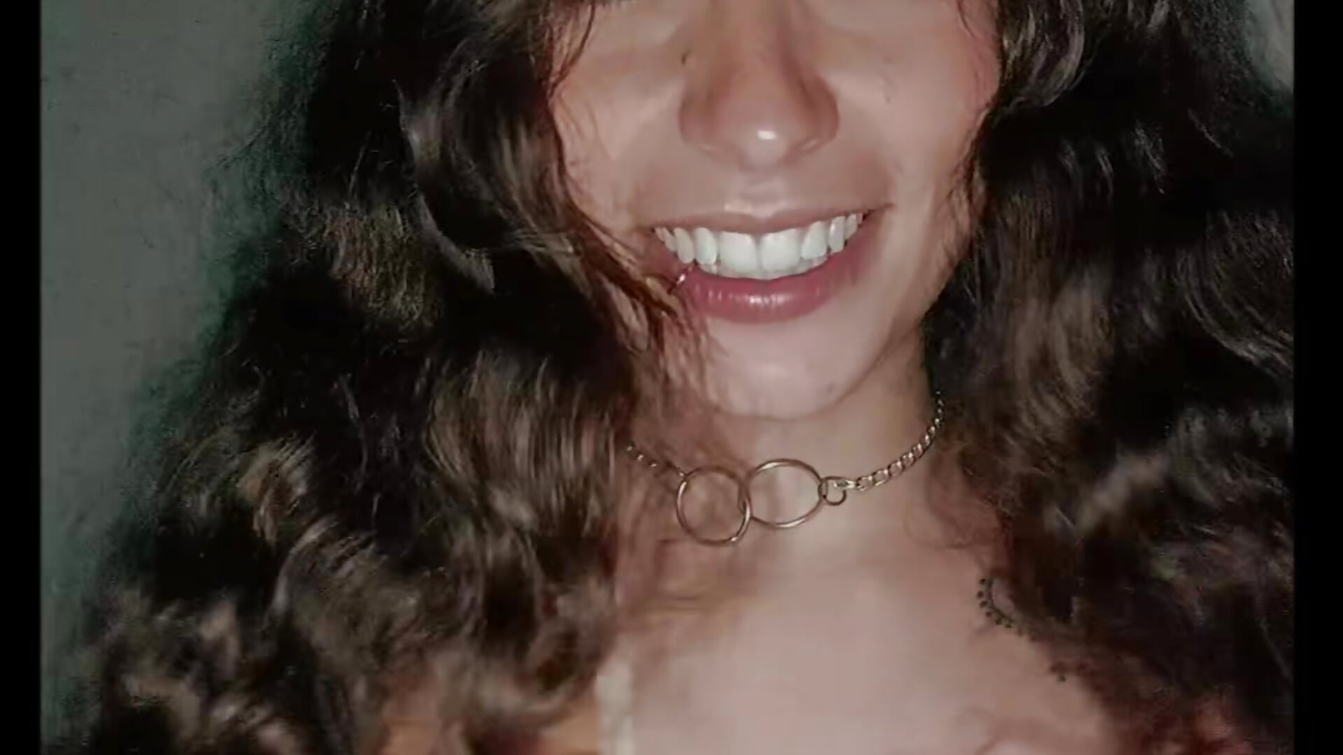 How much can you spoil me? 😏😈 - video oleh model kamera AlexxaAndRileyy