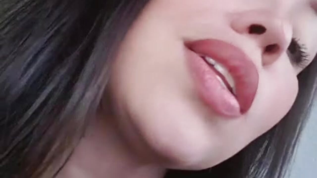 singing a little — filmik juliet_noir, modela(-lki) na kamerkach