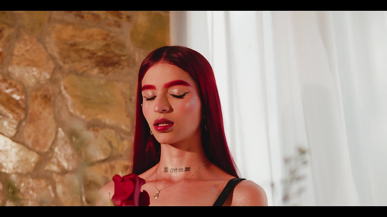 profile-intro-video-1776163059 - video by april_jones05 cam model