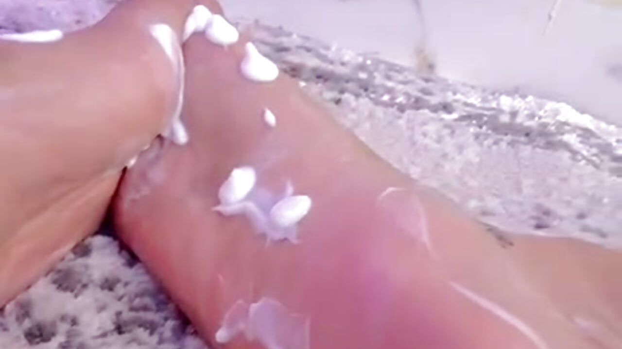 you cum on my feet - 視頻由 ThamaraGen_ 主播提供