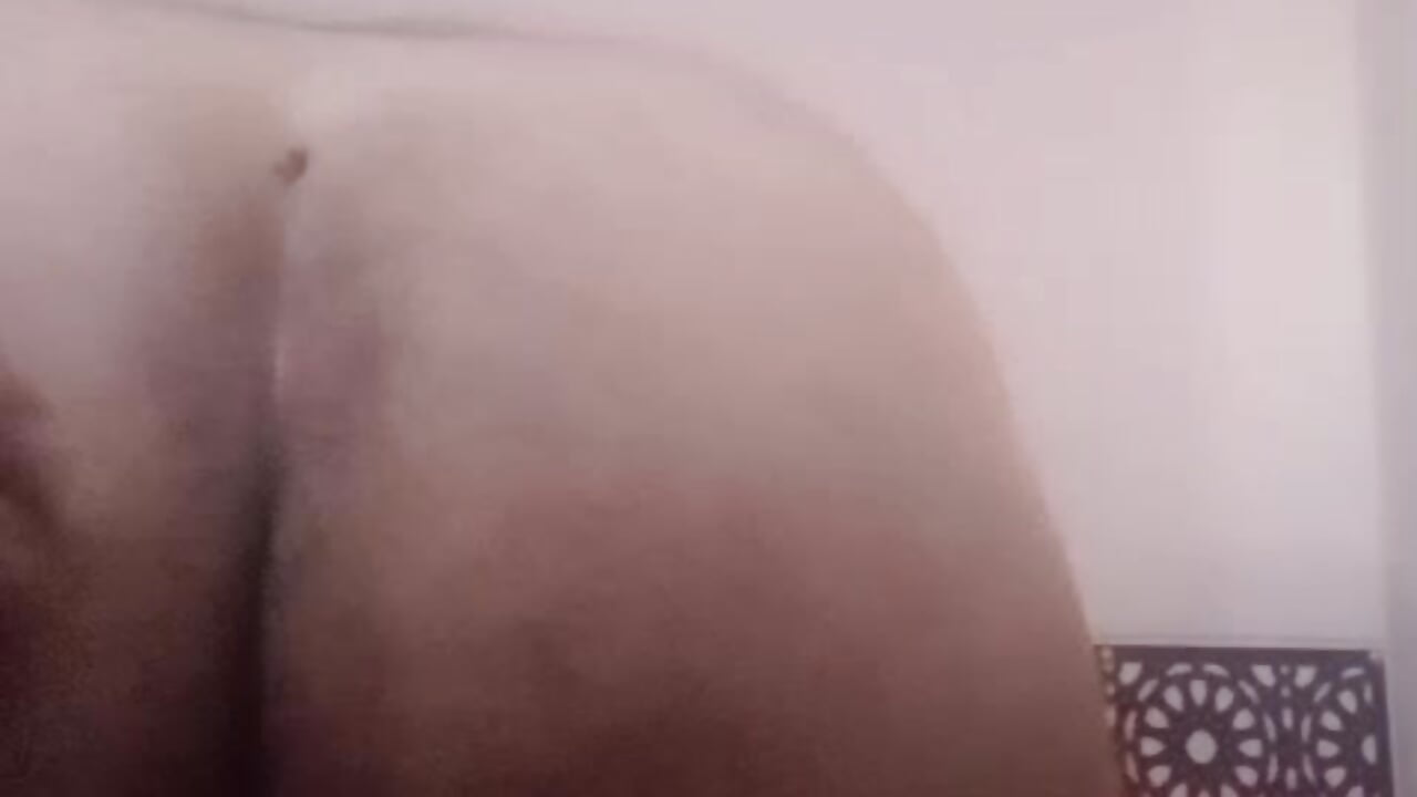 an offer 🍑🍆 - فيديو من Mido_0786 موديل الكام