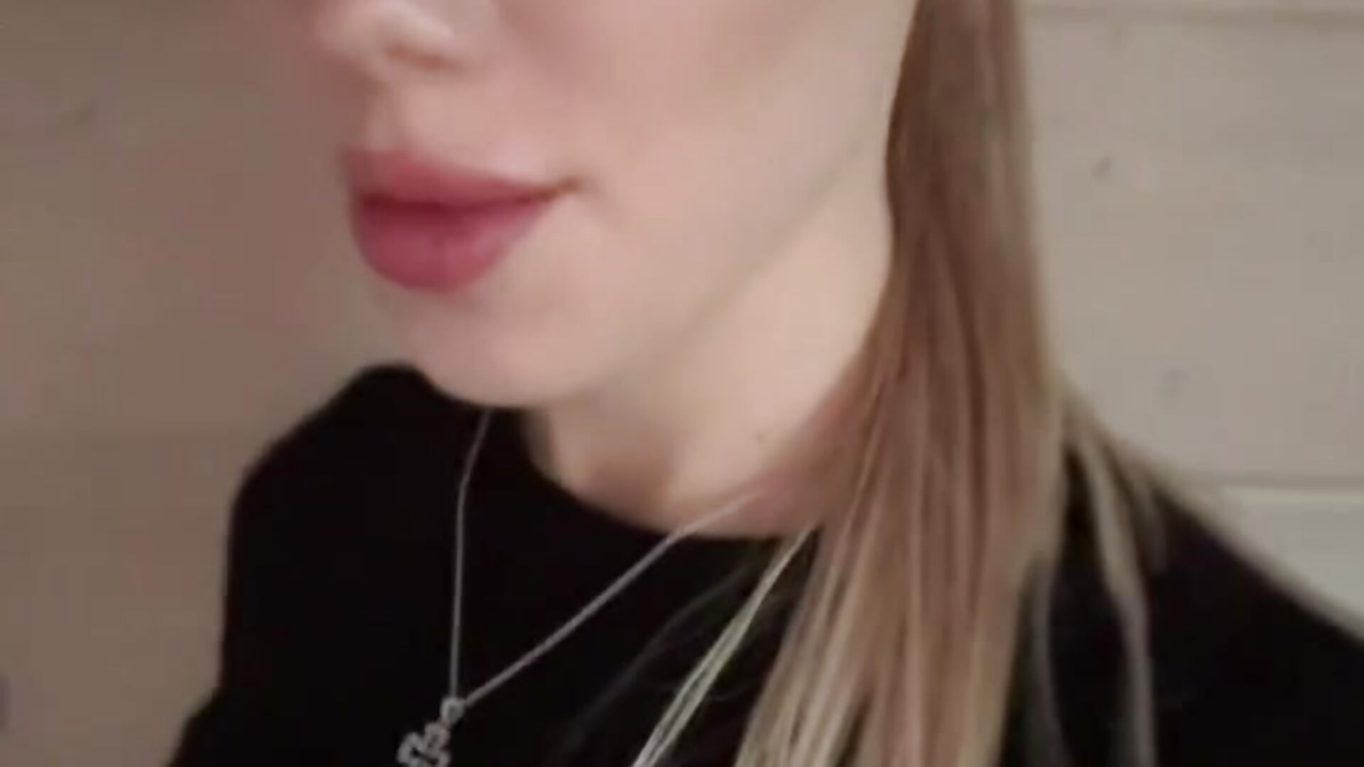 Passion - video di EmmaStoneWants modella di cam