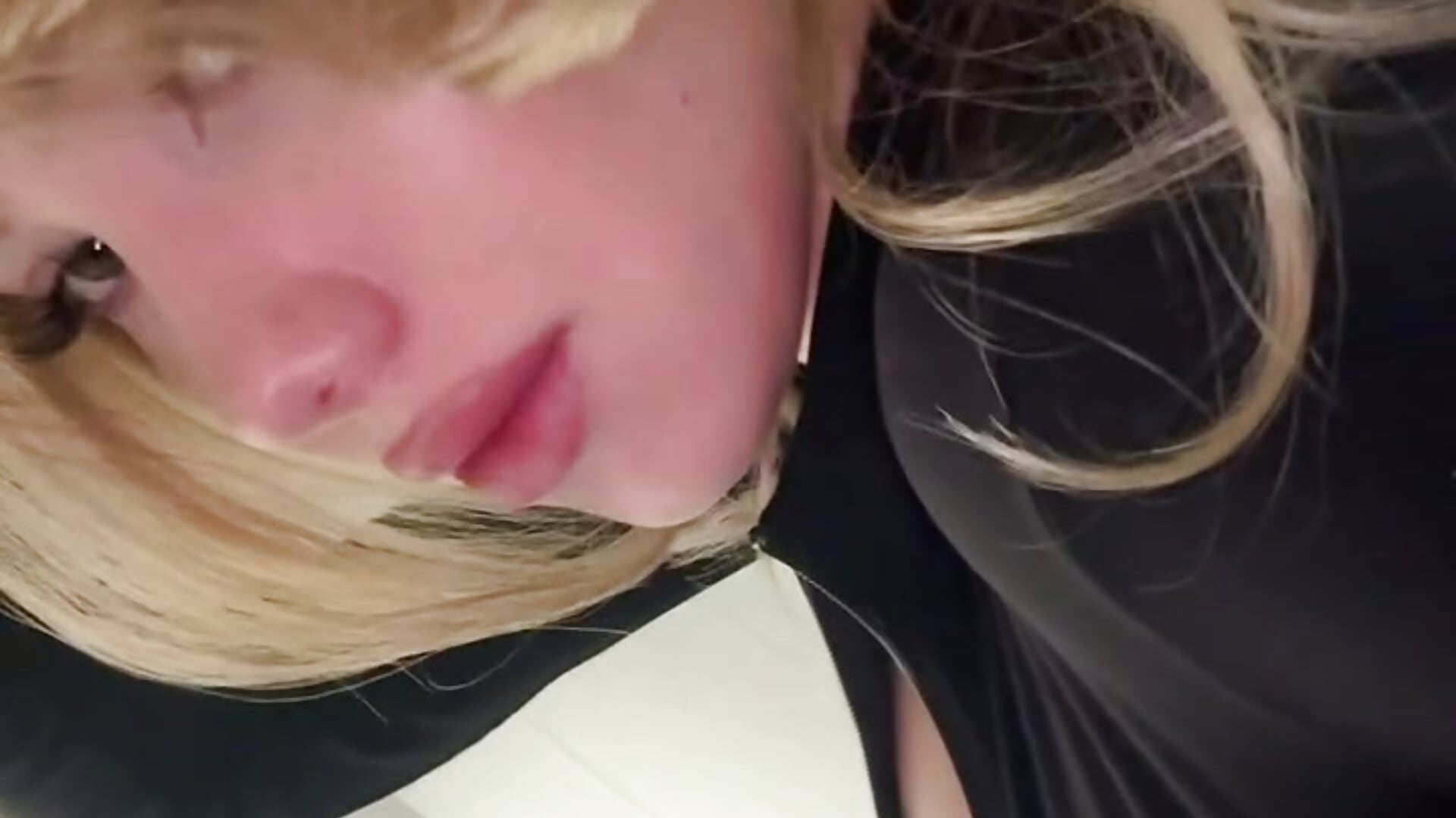 It's me! - video di EmmaStoneWants modella di cam