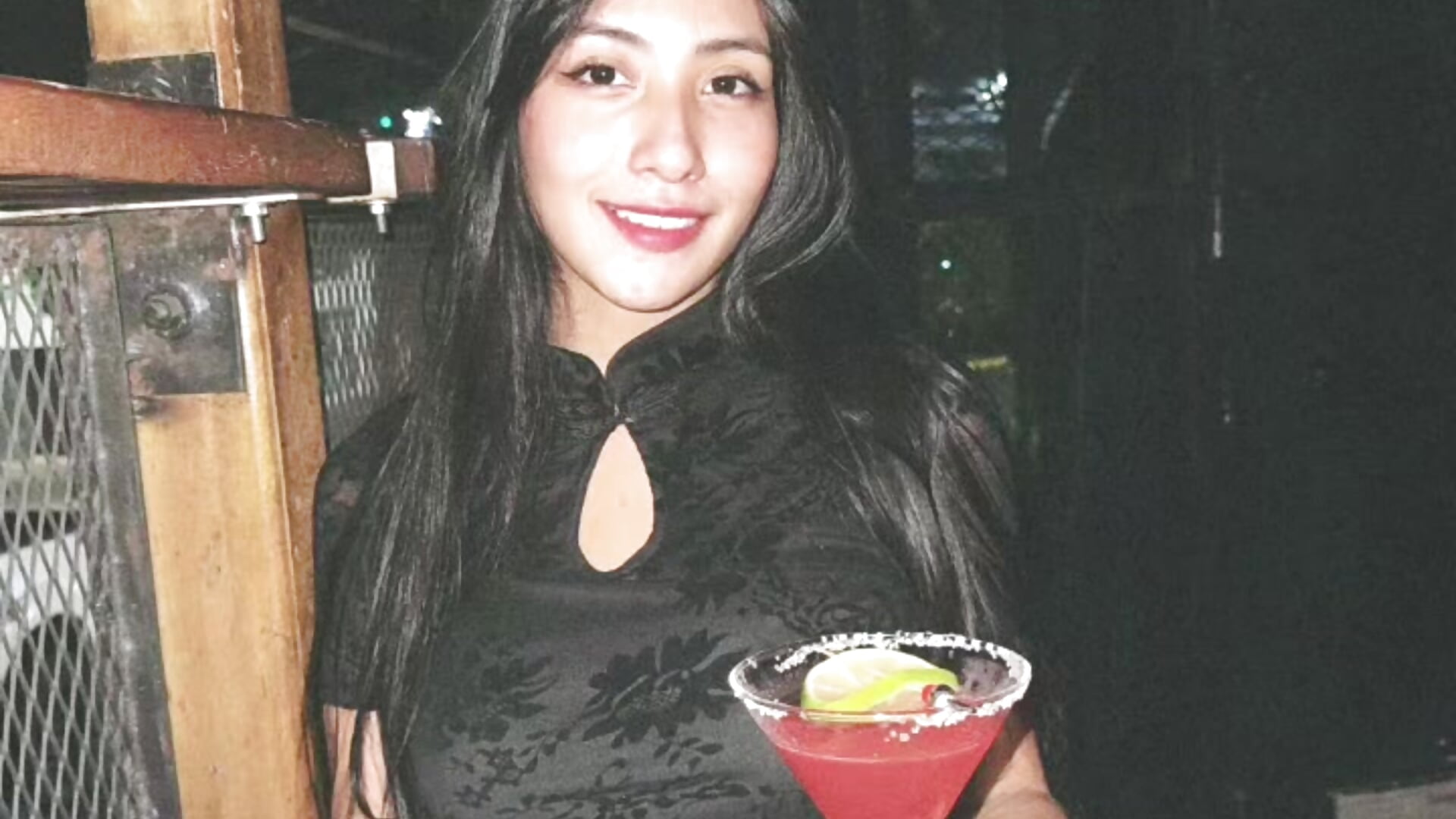 I hope to spend time together very soon－カメラキャストのMavi_roouseの動画