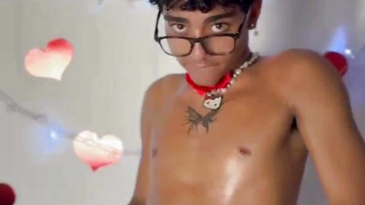 💋💦I will be your only temptation in Valentine's Day, I have many surprises for you🔥😈 - ক্যাম মডেল Mike_thomsonn-এর ভিডিও