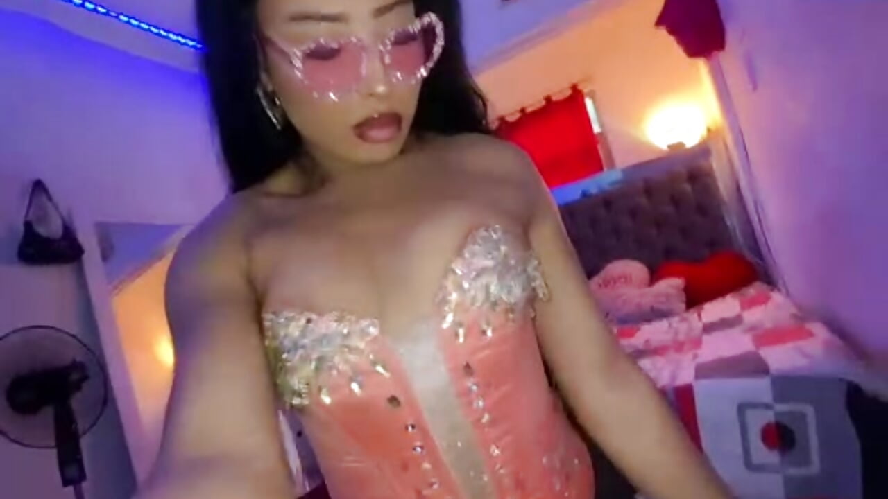 trans girl latina - video by valeria_19x cam model