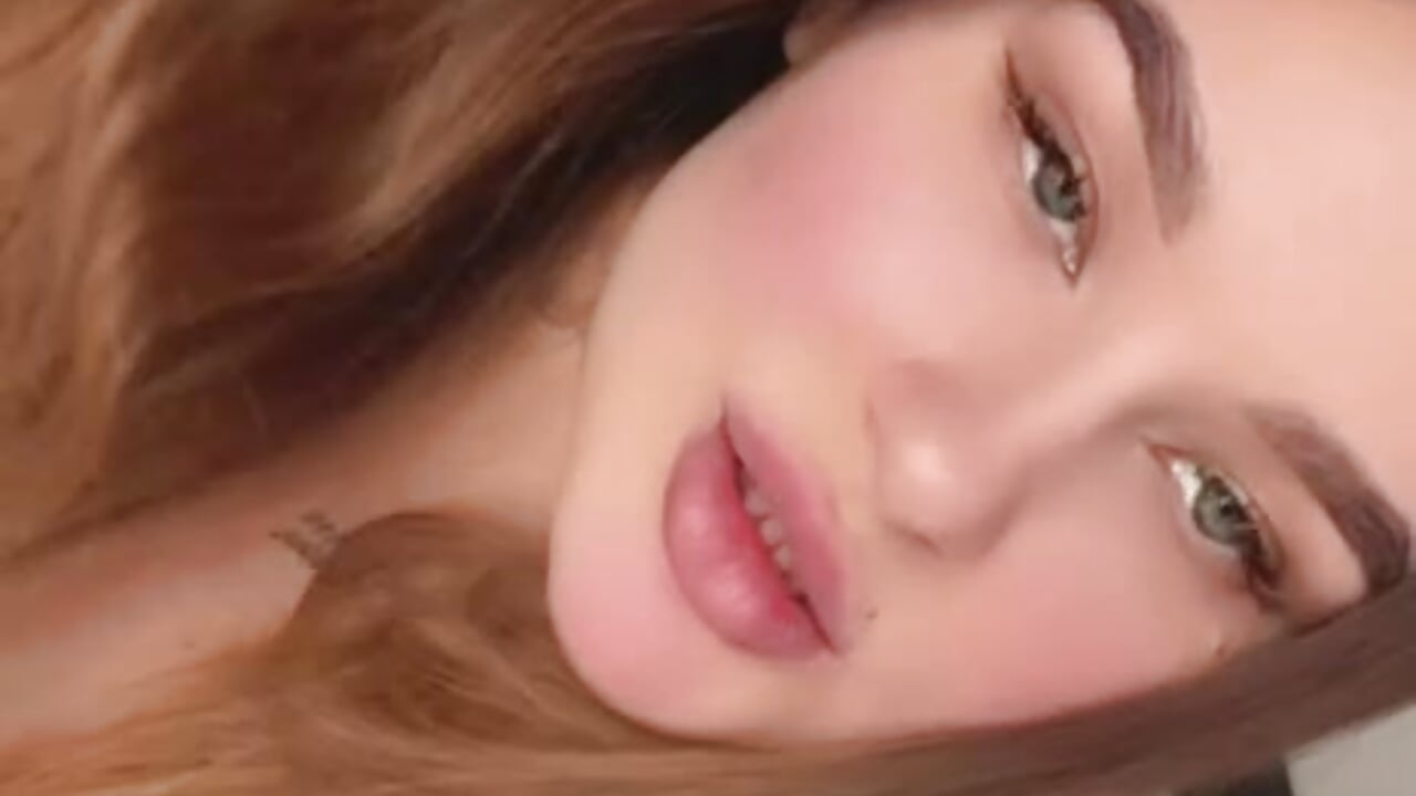 me^^ - video oleh Miriam_Backler kamera model