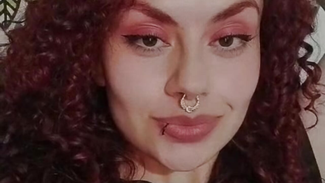 hello - video by lilith_rose_hh cam model