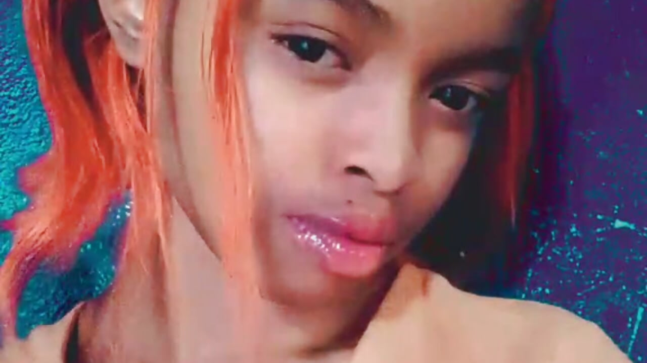 Come babe — filmik petitemew, modela(-lki) na kamerkach