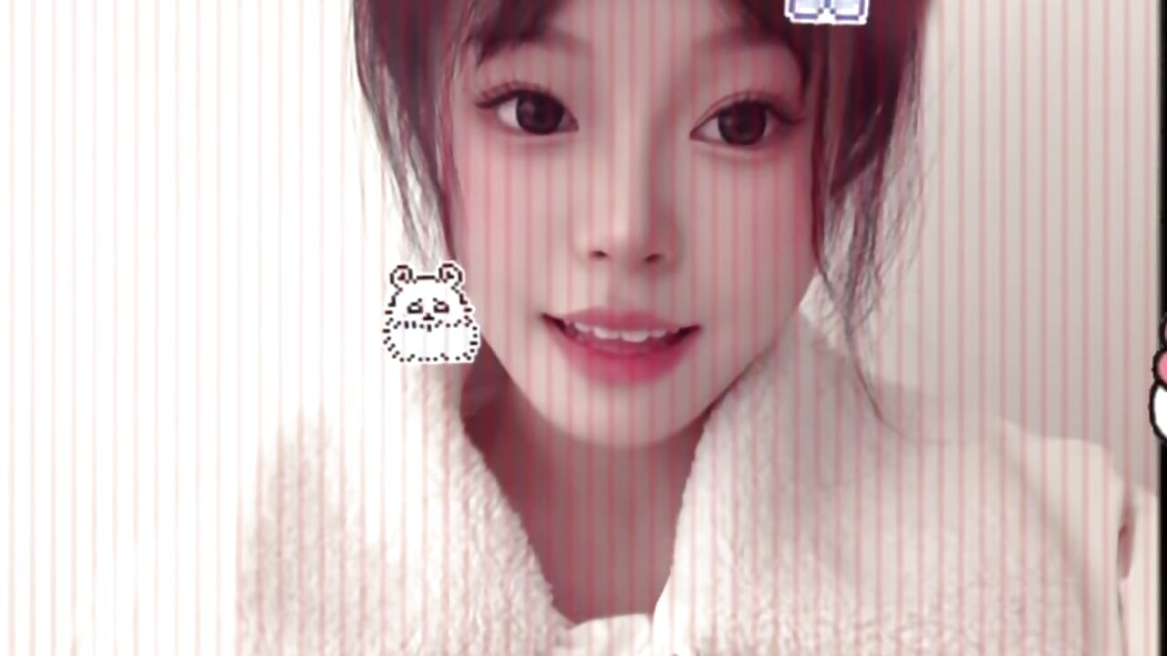 1 – video modela na kameri yuki-888