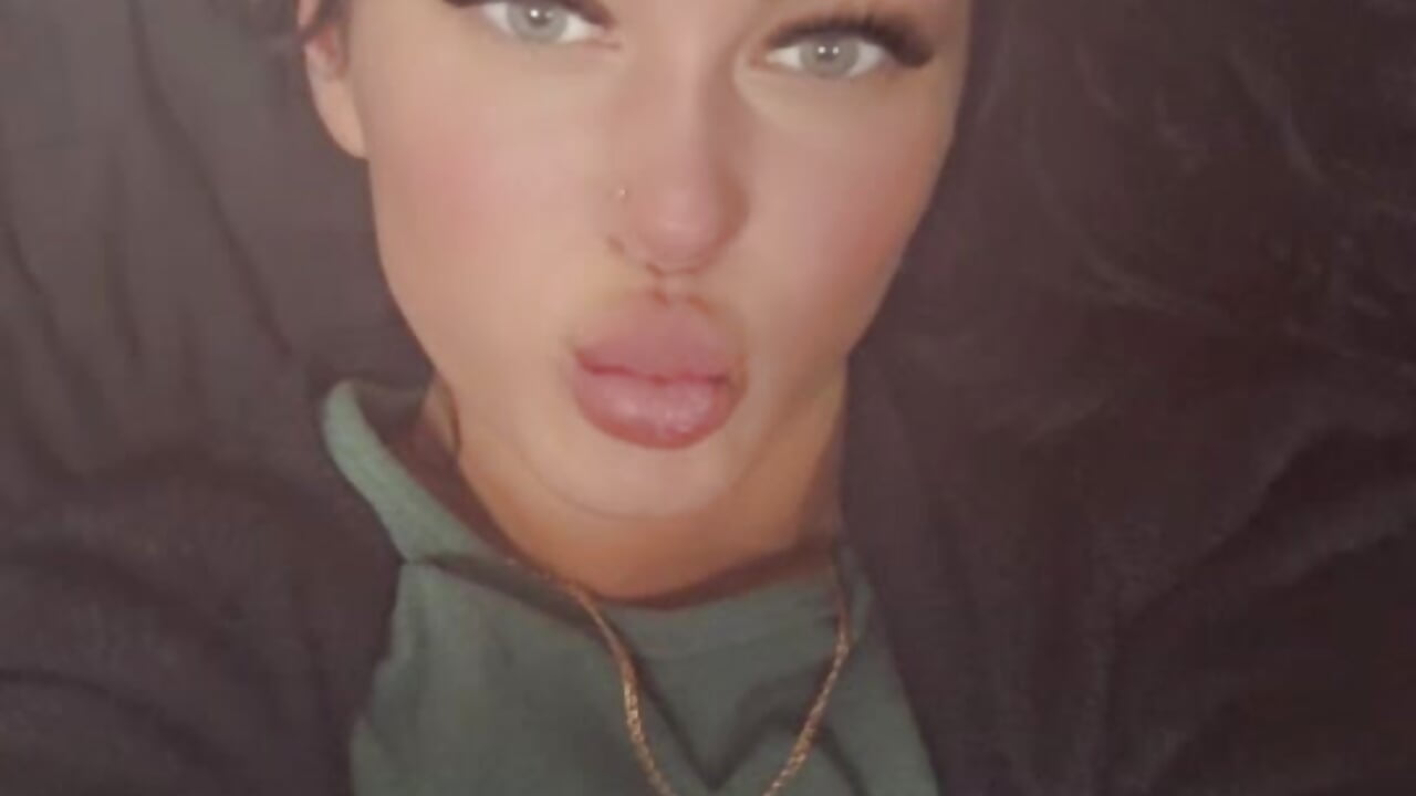 Mila - วิดีโอโดย _Mila_Love โมเดลแคม