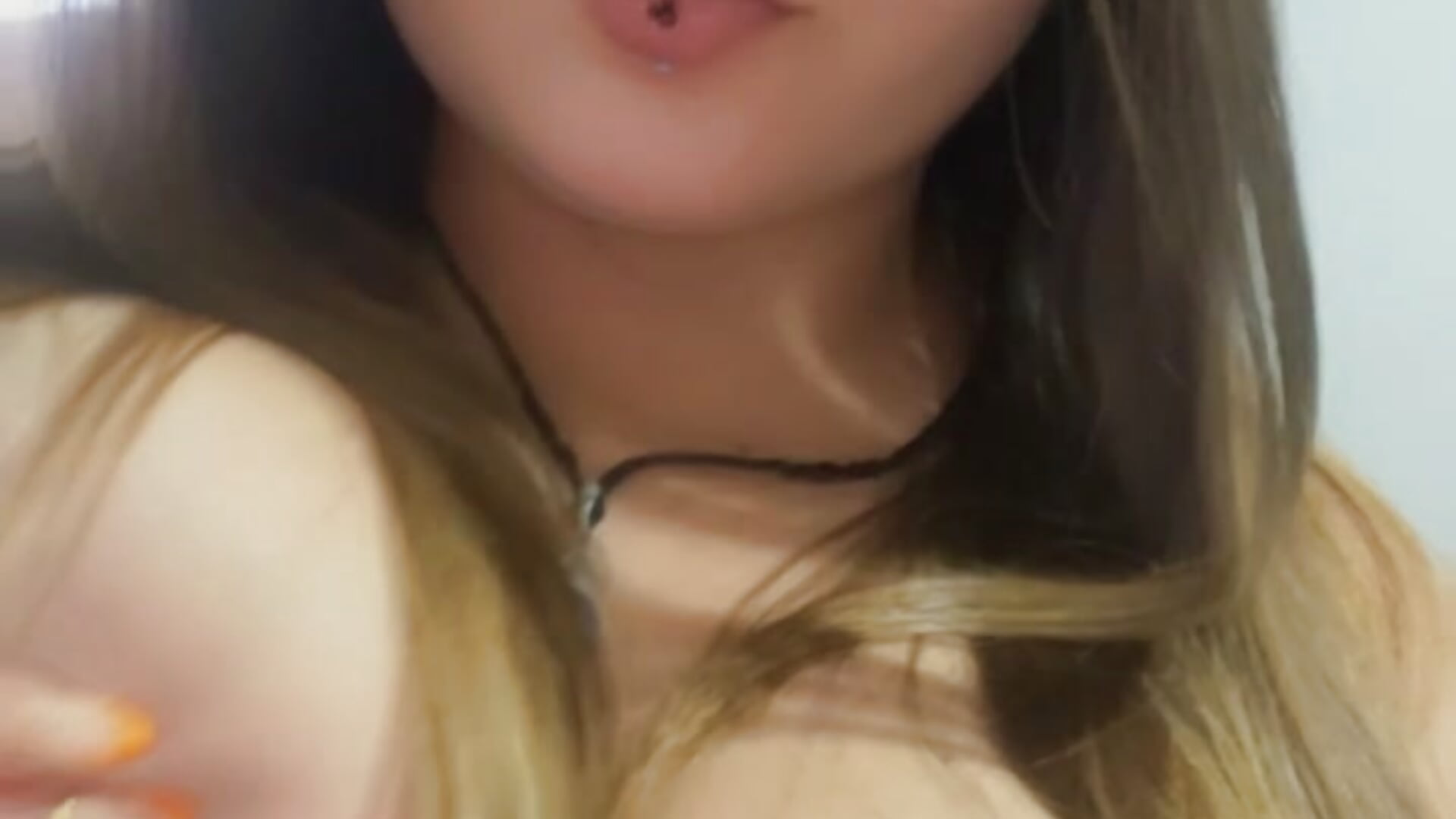 E97D94F1-3709-4910-8E95-8798ABAF94D7 - _maracr19_ 캠 모델의 동영상