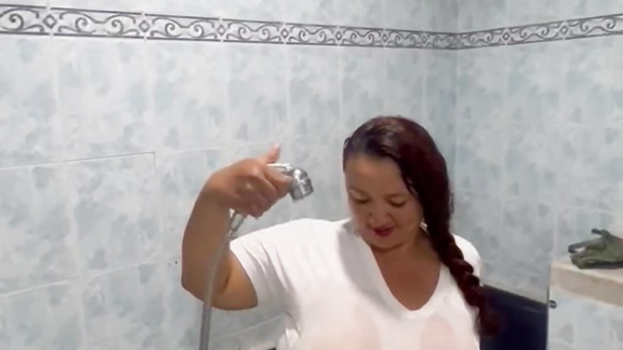 THURSDAY, APRIL 23 – SPECIAL SHOW: GET ME WET - วิดีโอโดย MsGaby_ โมเดลแคม