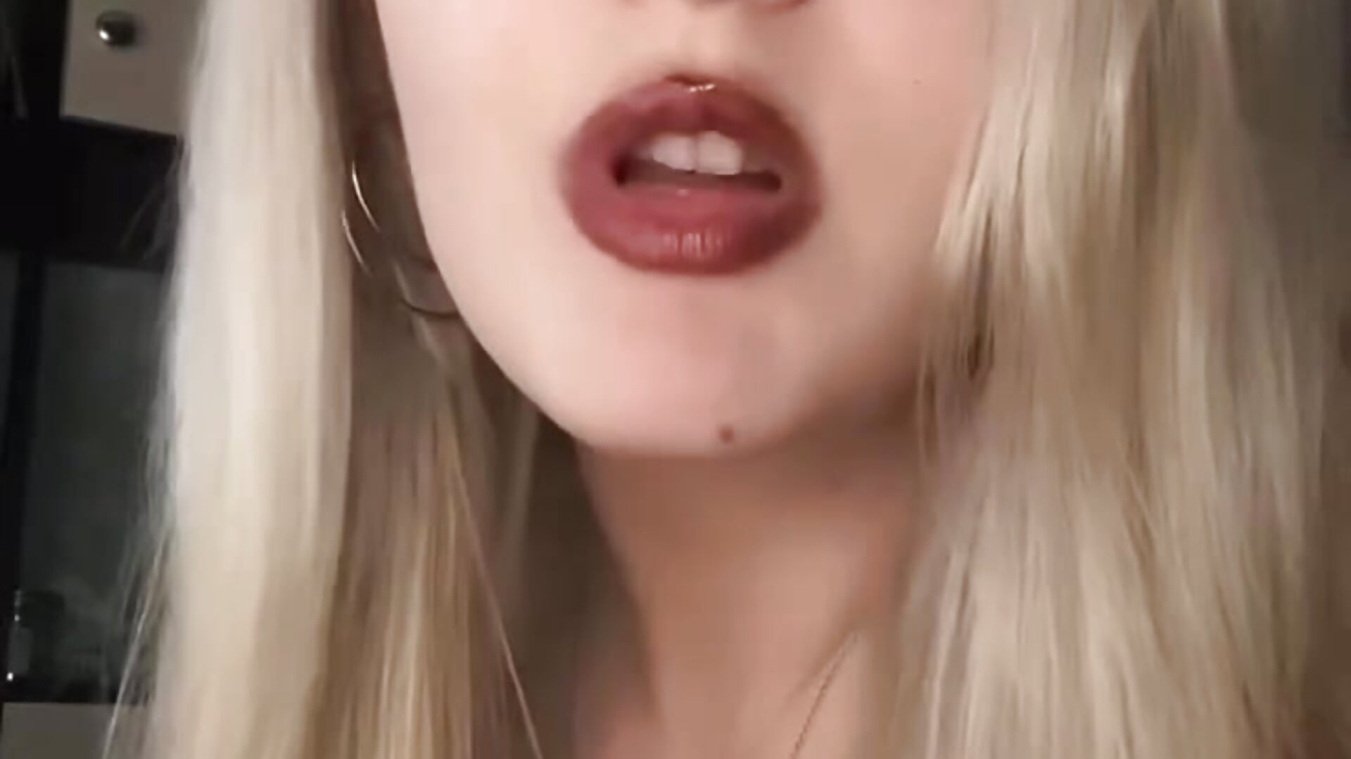 Me :3 - video by LynellPaveglio cam model