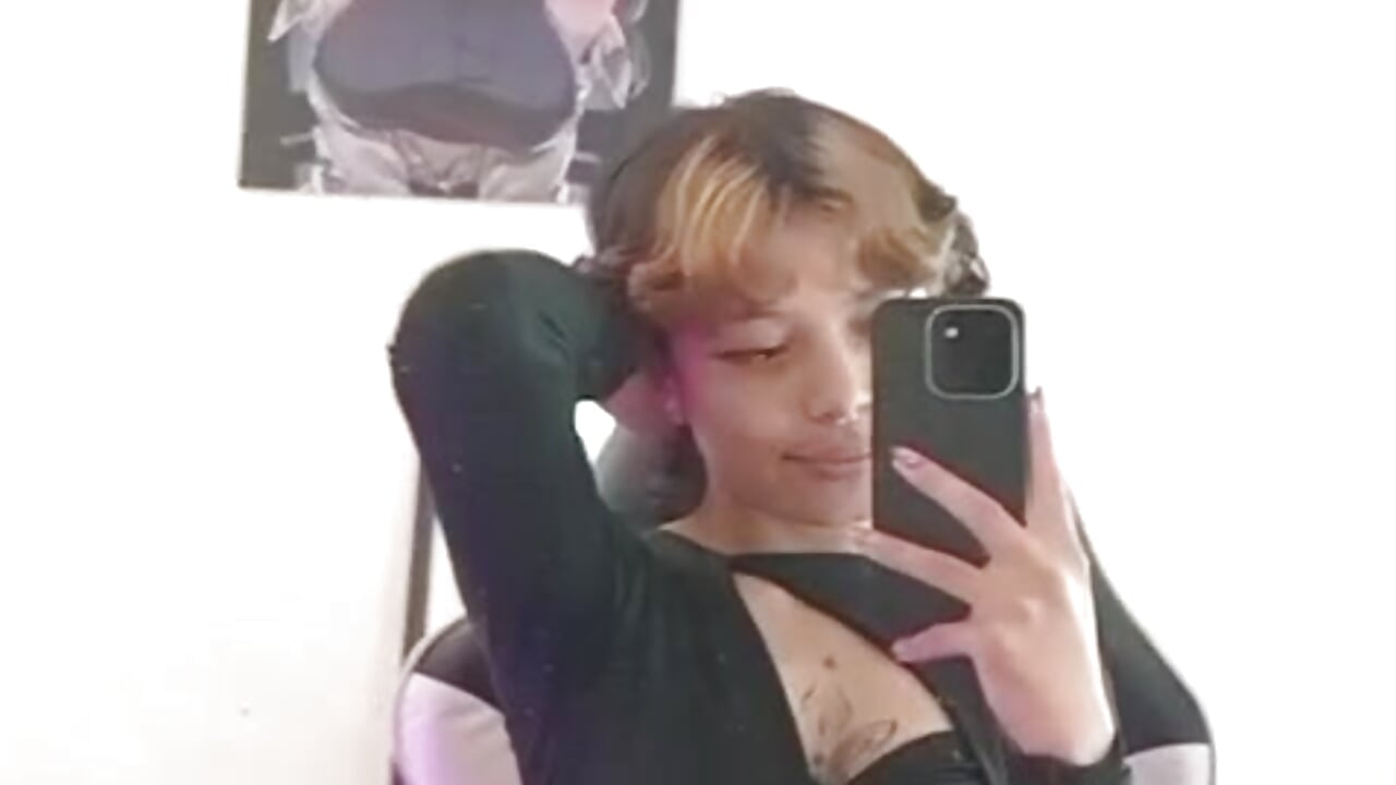 im so sexy ♥♥ - video by melodyy_as cam model