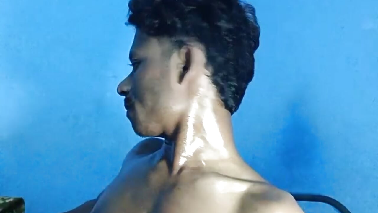 [28 Jul 22:34] Private Show - copy 30 Jul 11:23 - clip cu sexy_satheesh model videochat
