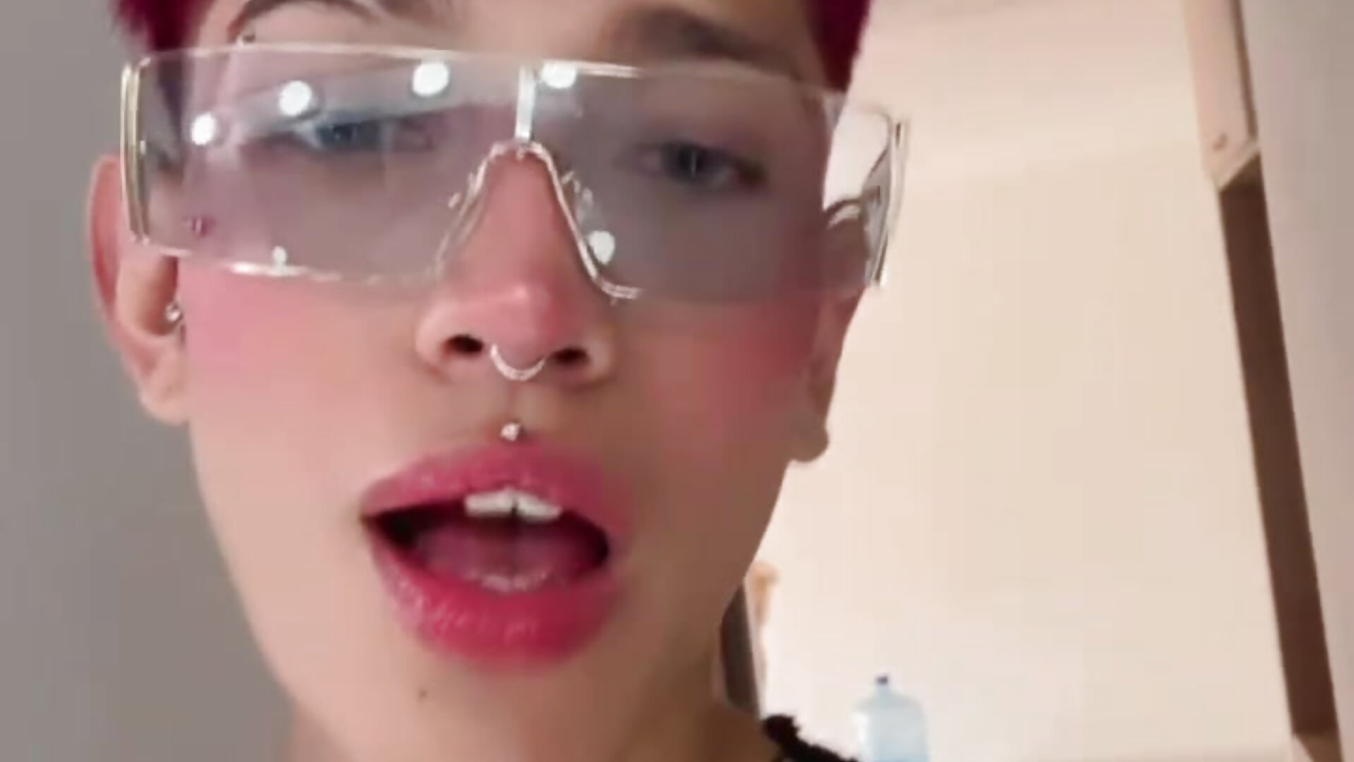 I want u ✨ - Taylor_Snow adlı kamera modelinin videosu