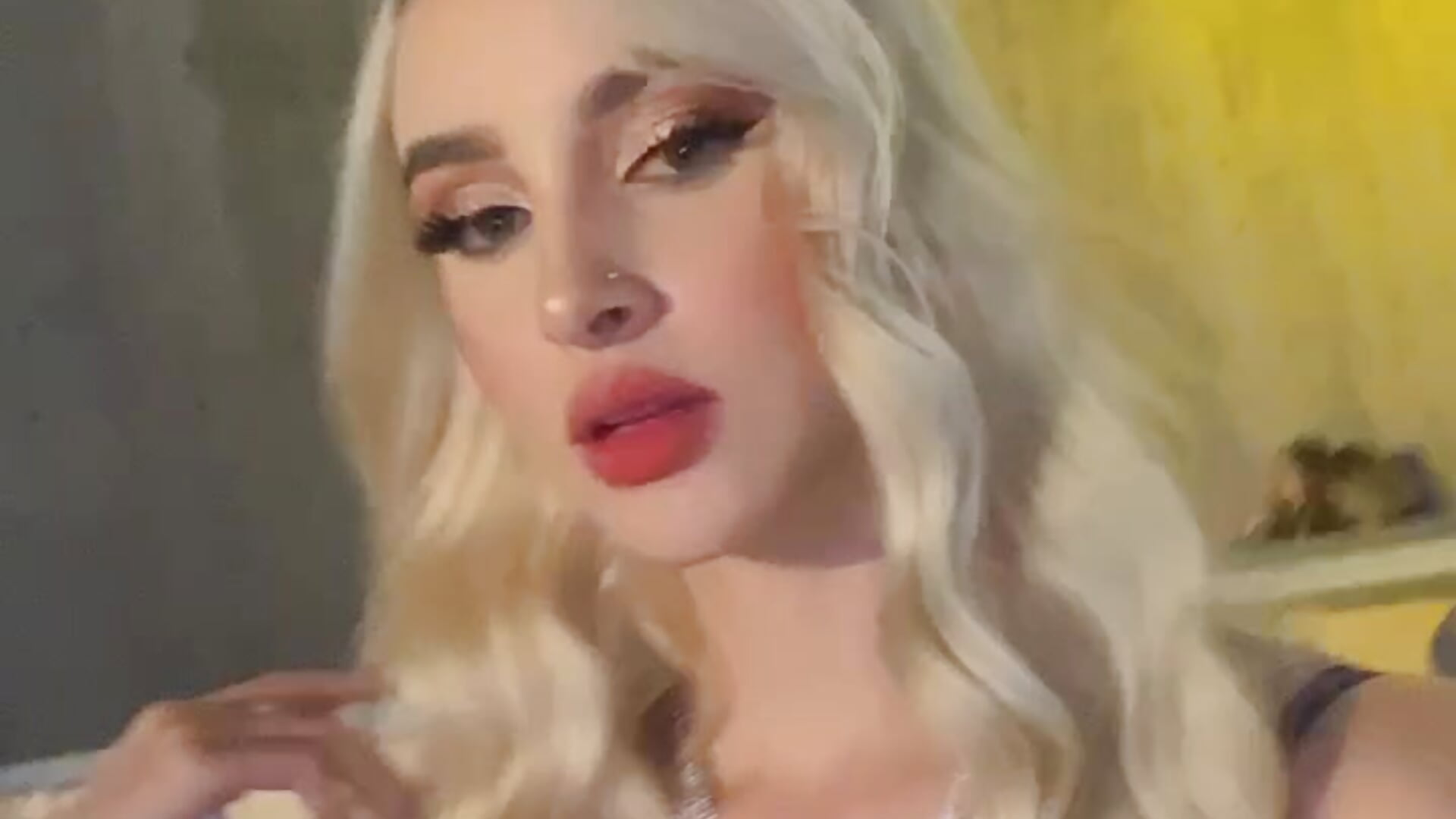 💙 - відео від вебкаммоделі KendallQuin