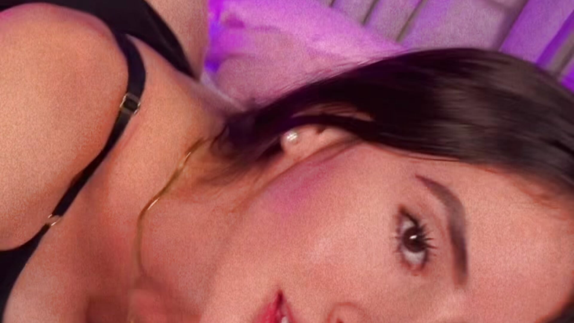 The cutiest girl. 💋 - video by Itzel_Geneva cam model