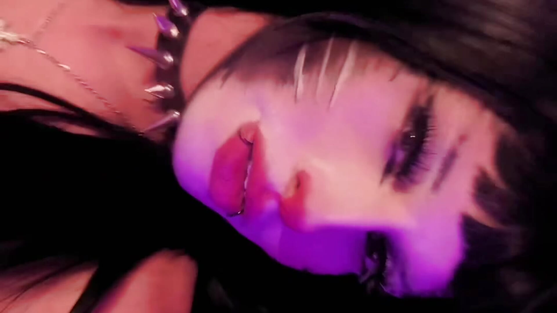 Prrrr miuwww — filmik Lisa_sparkleee, modela(-lki) na kamerkach