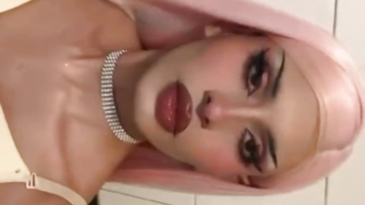 angles have pink hair – video af Lisa_sparkleee cam-model