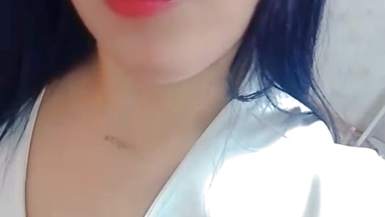 hello daddy 🥵 - vídeo de KarolHarper modelo de câmara