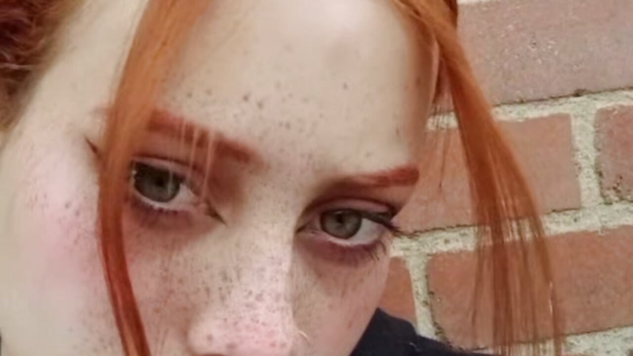 profile-intro-video-1768562583 - video by Maxiine cam model