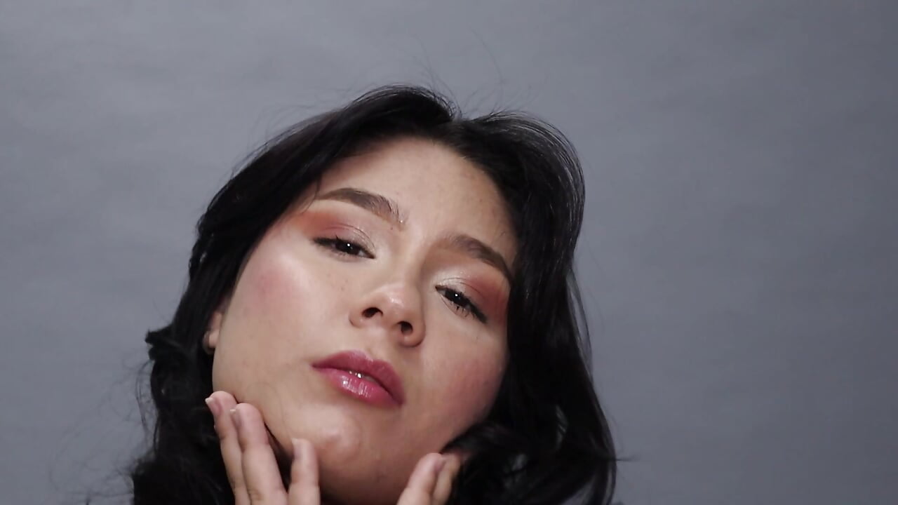 Know me more - video by MaddyOwens_5 cam model