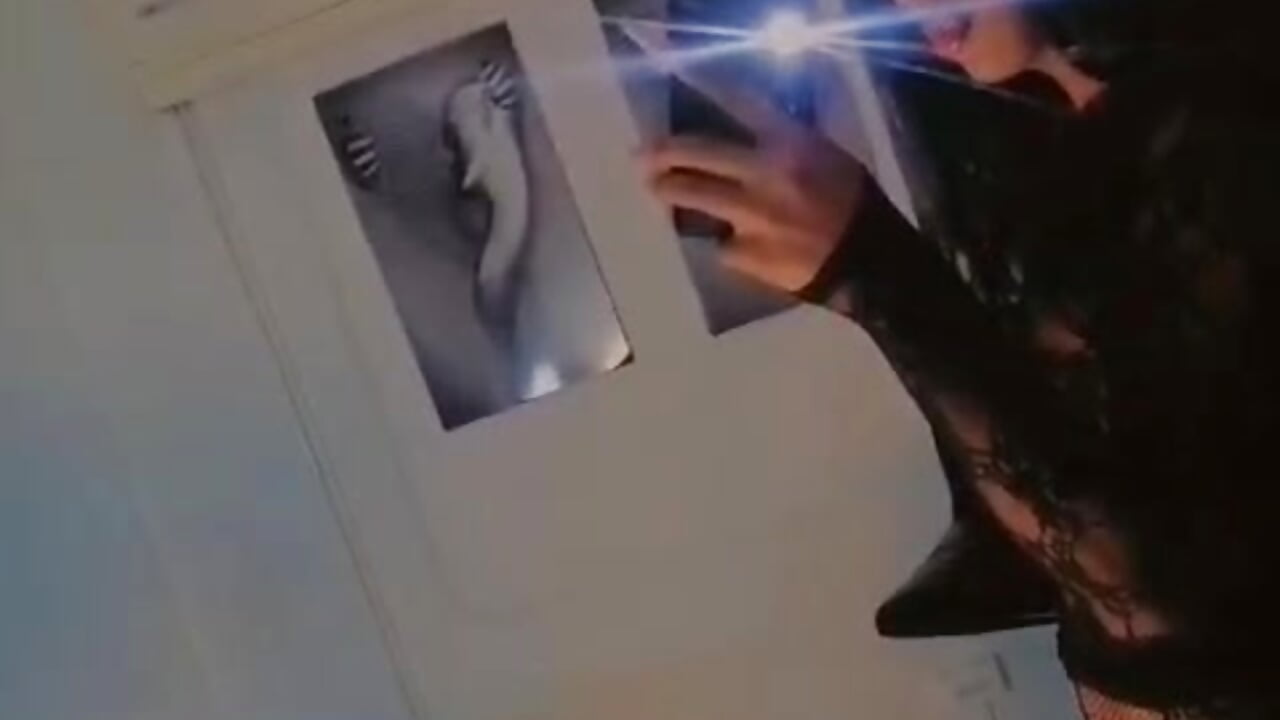 QUEEN - video by _SAMANTHA_QUEEN_ cam model