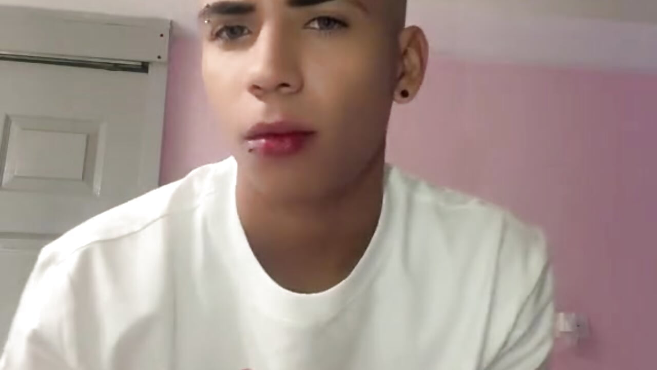 sexy boy - video oleh model kamera MaximoGrayy