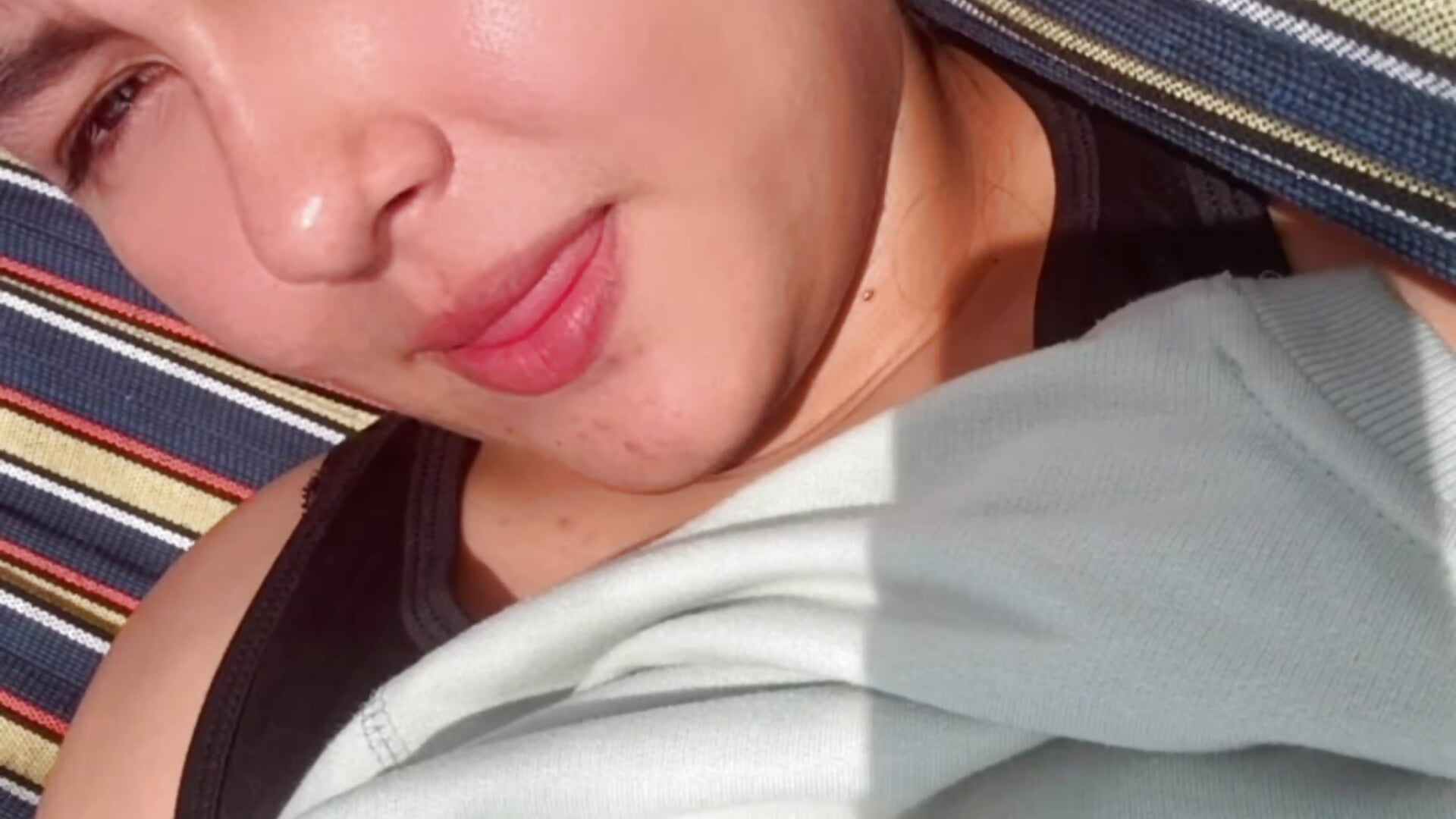 DAC165FE-07F2-41C0-B09C-EF83D570F12D - video oleh model kamera brianajshow