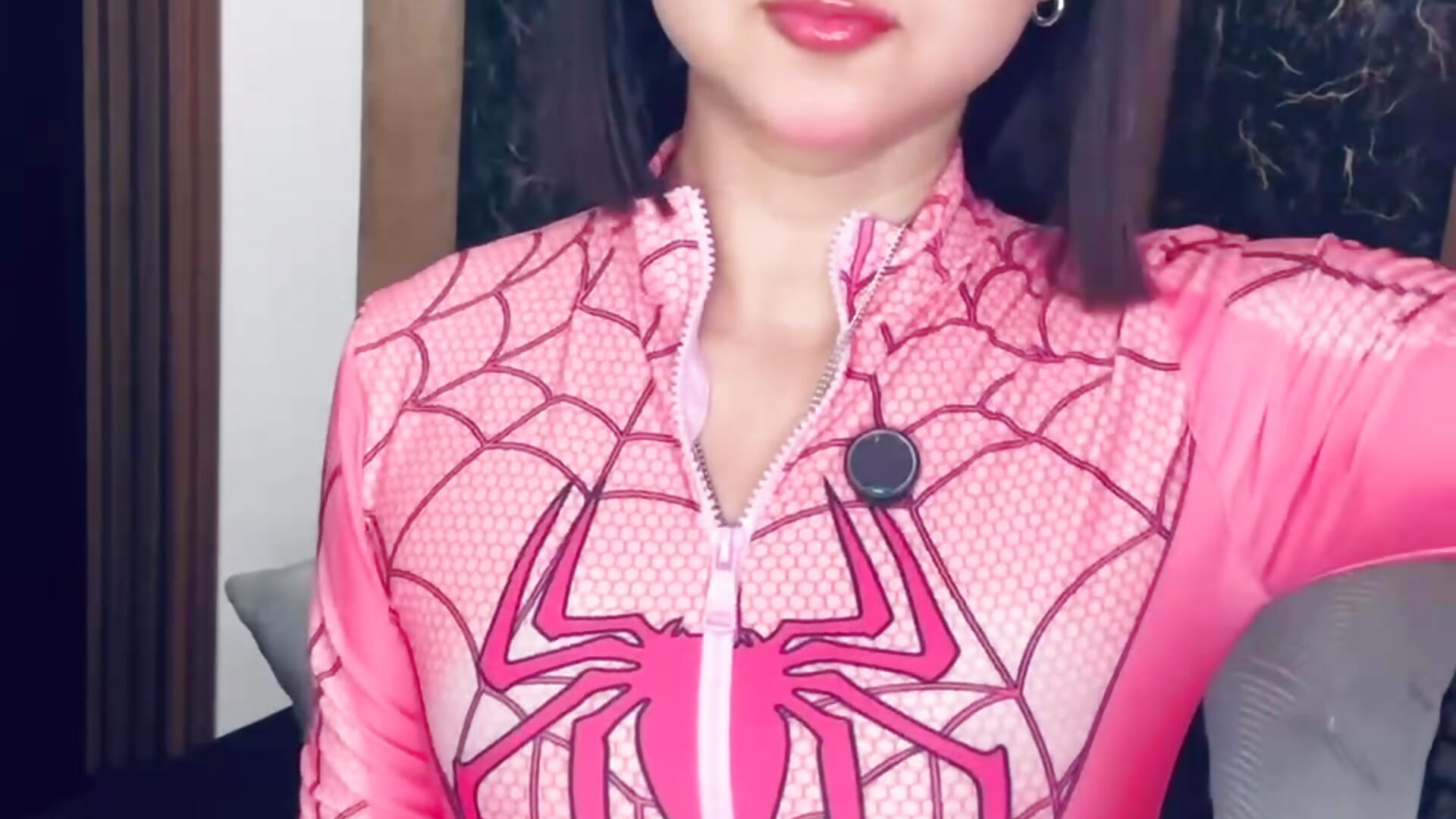 More than a pretty face 🌙 - vídeo de la modelo de cam Ivi_Aiko