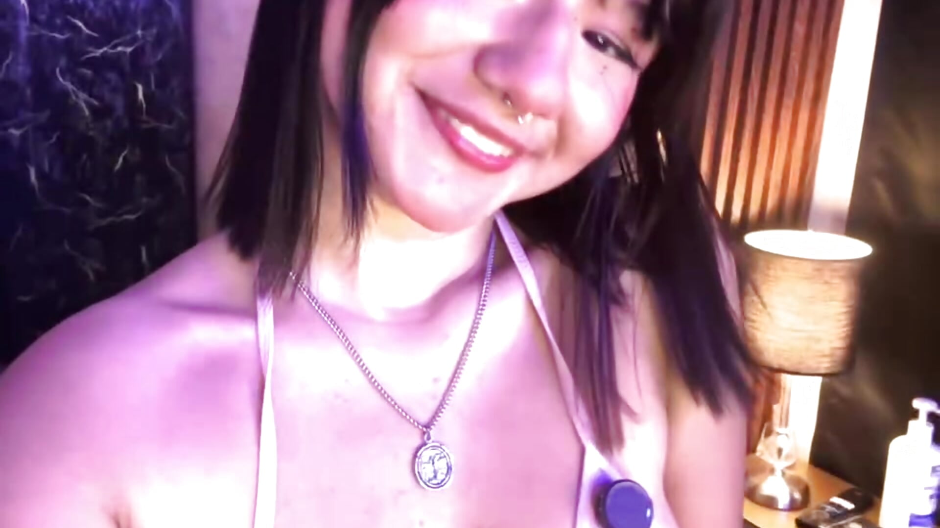 follow me now! 👁️🔥 - video di Ivi_Aiko modella di cam