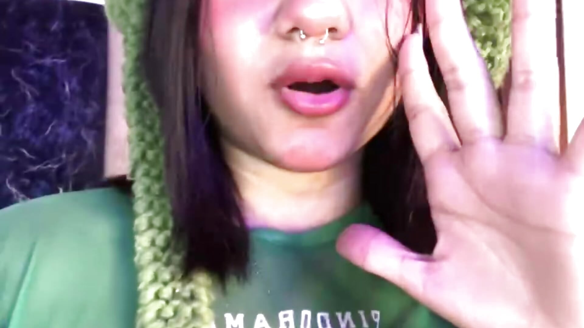 “I get wild when you tip… just saying 🔥” - Video von Ivi_Aiko Cam-Model