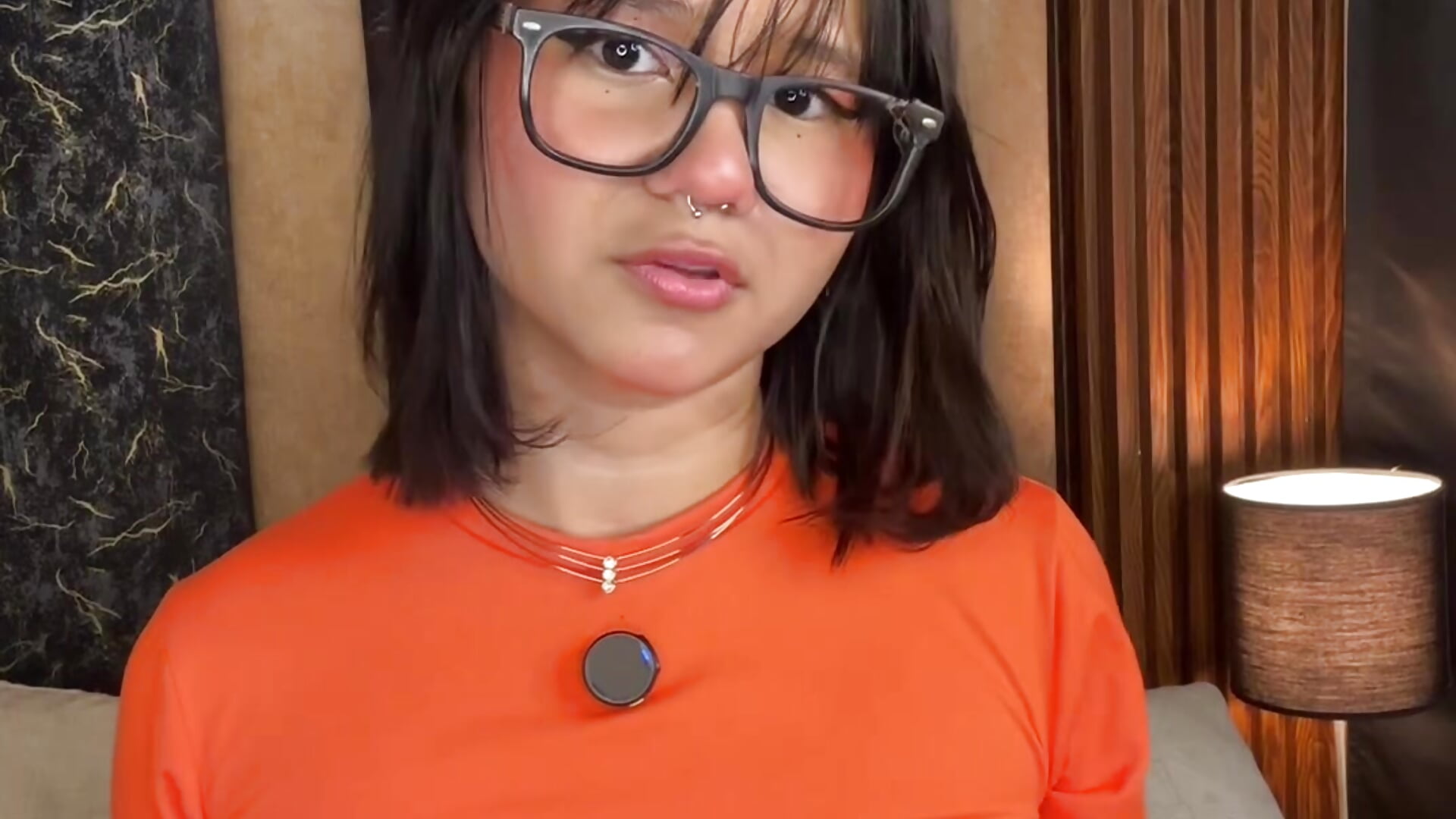 Followmeee <3– Ivi_Aiko kameramodell videója