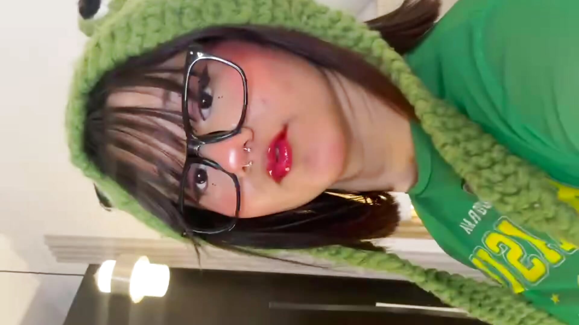 A touch of green and mystery - Video von Ivi_Aiko Cam-Model