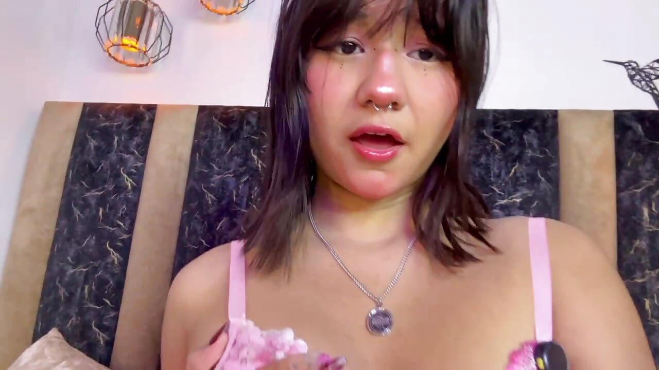 “Like what you see? Follow me for more 🔥” - Ivi_Aiko 캠 모델의 동영상