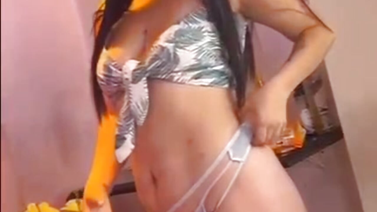 I crawl slowly, eagerly, straight towards your cock🔥 - video by Valery_Duran_ cam model