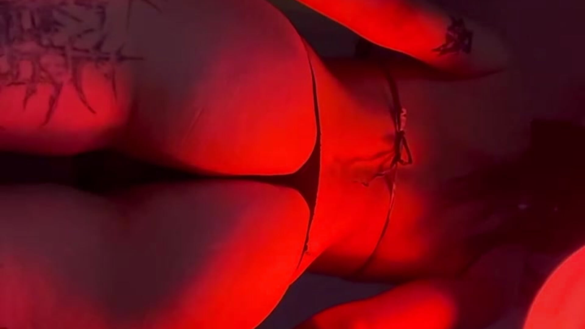 sexy dance - video by imvoxxy cam model